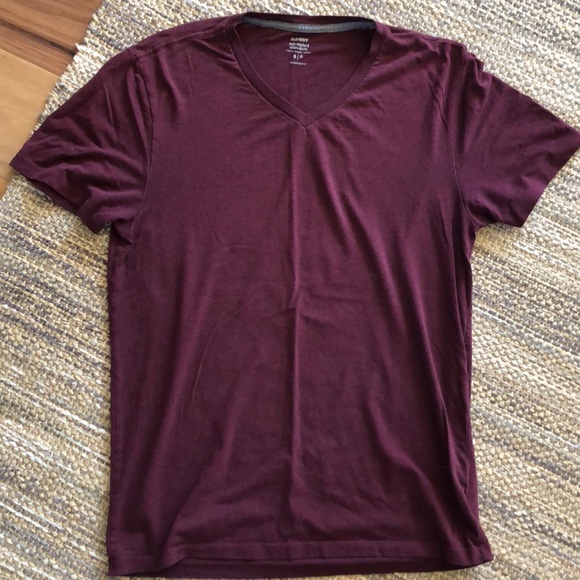 Old Navy men’s Marion v neck T-shirt - Picture 1 of 3